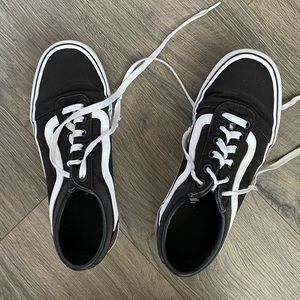 BLACK AND WHITE VANS